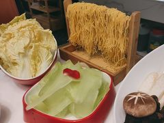 -洪氏嗨捞·猪肚鸡火锅(阳光天地店)