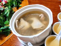 牛大力炖鸡-品凤轩