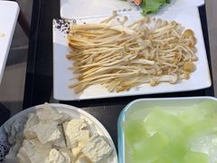 -渝里重庆火锅(航天城店)