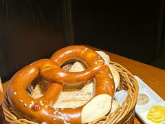 -普兰达德国餐厅·德式脆皮烤猪肘·自酿啤酒(观唐店)