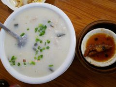 皮蛋瘦肉粥-华峰食馆(氹仔店)