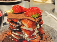 -W COLLECTIVE  DESSERT SHOP