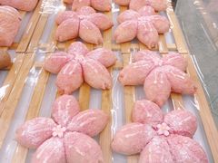 春日樱花白桃软欧包-奈雪的茶(国金中心店)