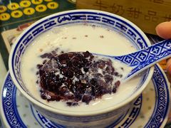 -广信牛奶甜品世家(台东店)
