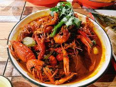 -虾弄弄海派小龙虾·牛羊蝎子火锅