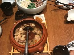 -云海肴·汽锅鸡·云南菜(天山百盛优客店)