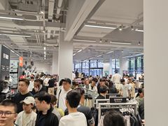 -NIKE上海青浦换季优惠店