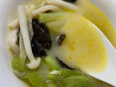 -香山湖家家宴(中山陵店)