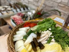 -樾餐厅泰式海鲜火锅(民歌湖店)