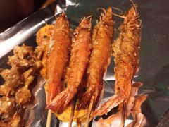 烤虾-路边摊小炉子烧烤