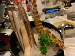 -鲜入围煮花胶鸡海鲜火锅