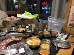 -韩烧牛中牛·甄选黑牛烤肉(黑金店)