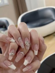 -H12 STAR日式美甲美睫专门店