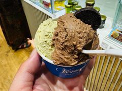 -VENCHI 闻绮(上海佛罗伦萨小镇店)