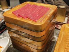-牛YO寿喜烧·铁板烧和牛火锅自助(市府恒隆店)