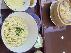 -百年老字号·观振兴蟹黄面·三虾面·苏式面(观前街富仁坊巷店)