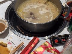 -三人行骨头王火锅(长寿店)