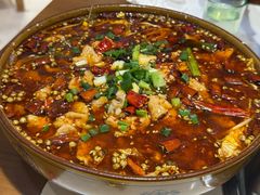 -乡土特色.冷锅鱼.牦牛肉汤锅