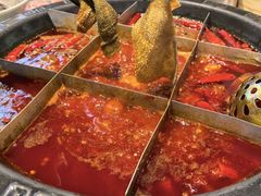 -卤校长老火锅(杨家坪直营店)