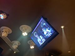 -温莎KTV(珠江路店)