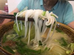 -桥香园云南过桥米线(金马碧鸡店)