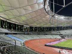 -深圳市宝安体育中心体育场