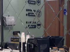 -茂菊口腔连锁(浦东南路店)