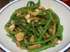 -黄泥岗·地道湖北菜(奥特莱斯店)