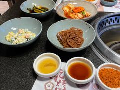 围碟-草家酱蟹炭火烤肉店(珲春南路一店)