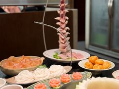 -得意咚瓜·顺德鱼生·冬瓜火锅(深圳首店)