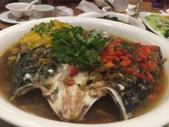 秘制双椒大鱼头-品大三·南京菜(大行宫店)