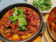 -有红鸡毛店·川菜(建设路店)