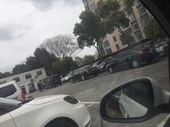 -武警上海市总队医院-停车场