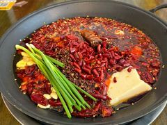 -黄潇洒老火锅(九眼桥宏济巷店)