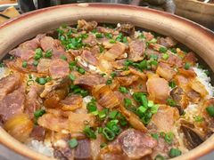 招牌腊味煲仔饭-美极鲜食坊(宝安南路店)
