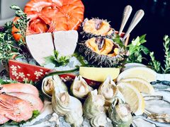 超级海鲜塔-普朗姆生蚝牛排馆 The Plump Oyster(成都摩方购物中心店)