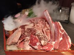 -铭牛烧肉·和牛海鲜自助(高新月牙湖店)