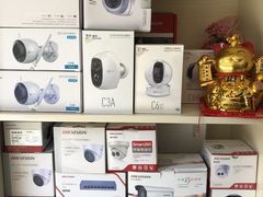 -鸿准通信科技·忠诚手机电脑维修中心(三林店)