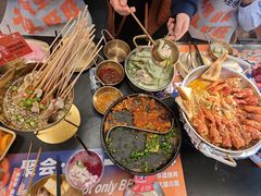 -何师烧烤Pro ·小龙虾·江湖川菜·精酿啤酒(太古里旗舰店)