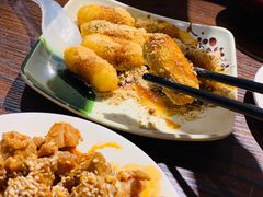 -爆炸头阿姨小四川正宗川味小吃(无任何分店)