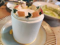 水蜜桃流心浮云卷-UPPER KITCHEN(延安路店)