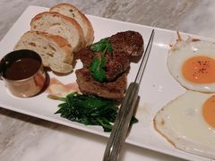 特级21天排酸牛排双煎蛋-The Rug Cafe(王府中环店)