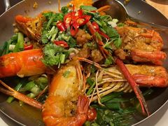 -大头虾越式风味餐厅(光明广场店)