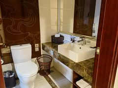 -锦龙国际酒店(天津奥体中心华苑地铁站店)