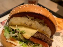 -The Habit Burger Grill 哈比特汉堡(复兴soho店)