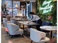大堂-必胜客(中北店)