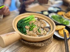 -煲仔皇腊味煲仔饭(经四万达店)