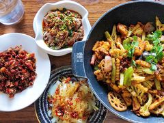 干锅牛蛙-靓蛙馆