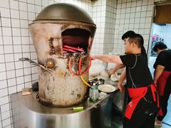 大堂-三兄弟高炉烧饼