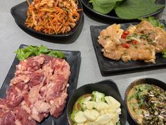-啊美丽炭火烤肉(滑翔一店)